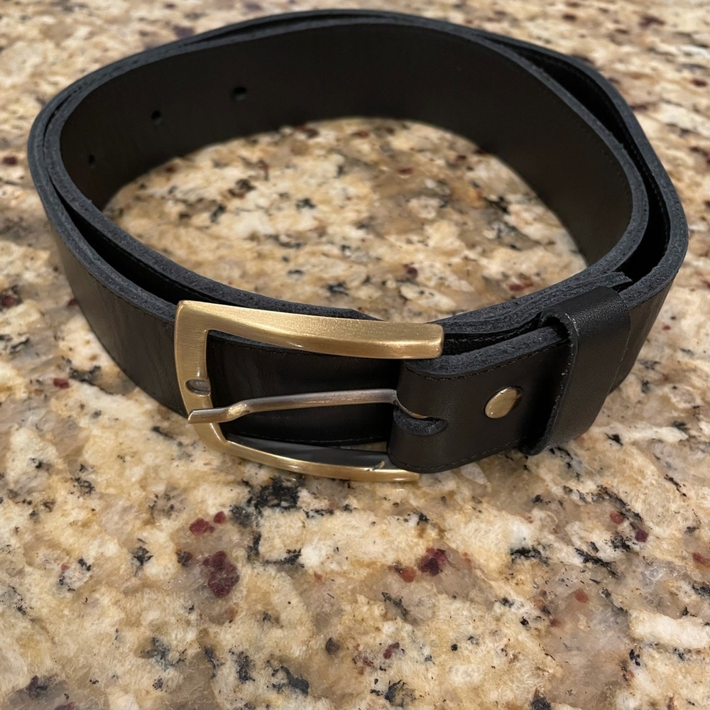 Nisolo Black Leather Belt size small